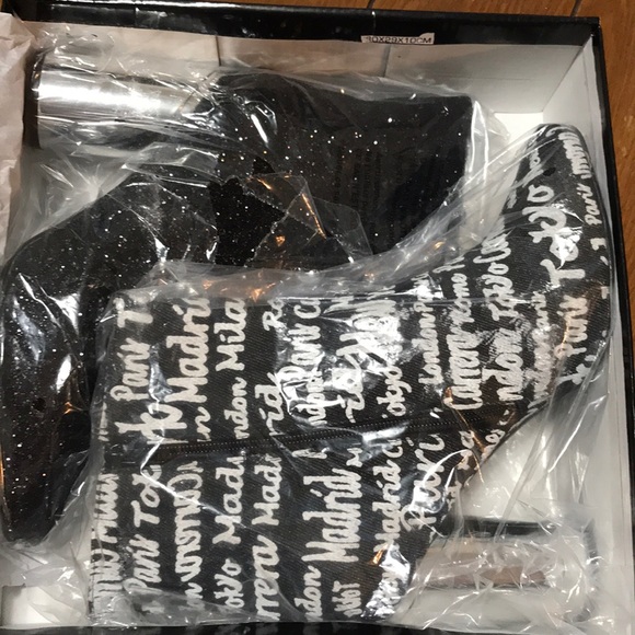 Booties - Picture 6 of 6